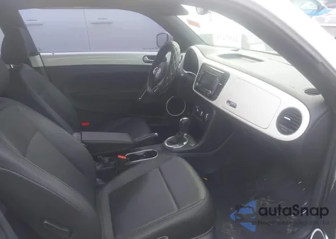 2012 Volkswagen Beetle 2.5L z USA, uszkodzony, nr VIN 3VWJX7AT1CM631050